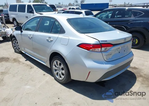 2020 Toyota Corolla Le z USA, uszkodzony, nr VIN 5YFEPRAE5LP117163